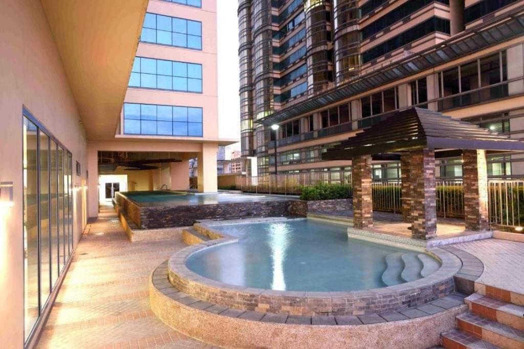 Grand Riviera Suites Comfy Condo Near Us Embassy Manila Bay Roxas Blvd Ermita Manila Bagian luar foto