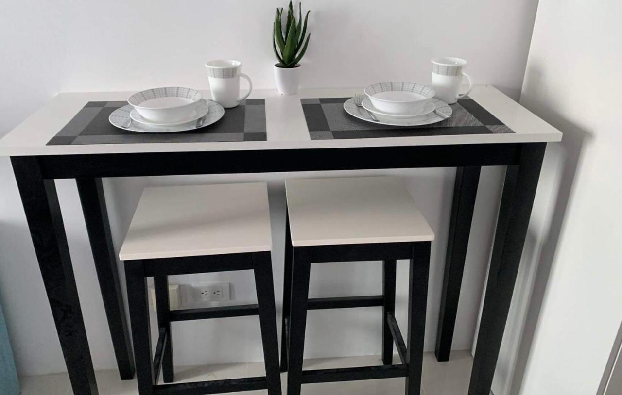 Grand Riviera Suites Comfy Condo Near Us Embassy Manila Bay Roxas Blvd Ermita Manila Bagian luar foto